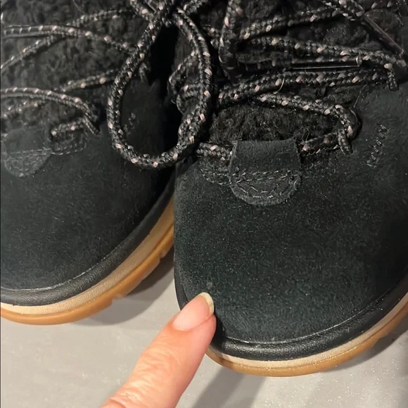 UGG Women's Black Ankle Boots - Picture 10 of 11